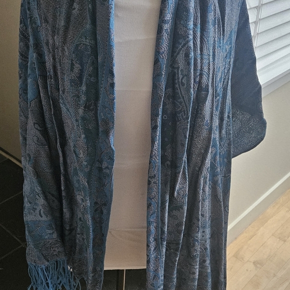 Beautiful Cashmere Blend Scarf Pashmina Shawl Abu Dhabi Blue/Turquoise Pattern - Picture 5 of 6